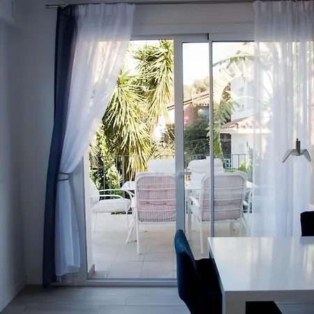 Holiday home Independent House Casazul With Swimming Pool Castelldefels